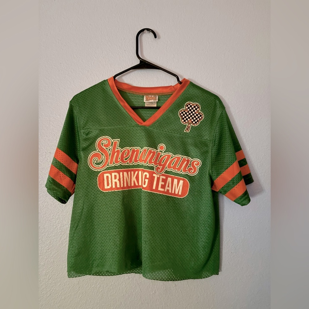 Shenanigans drinking team crop top